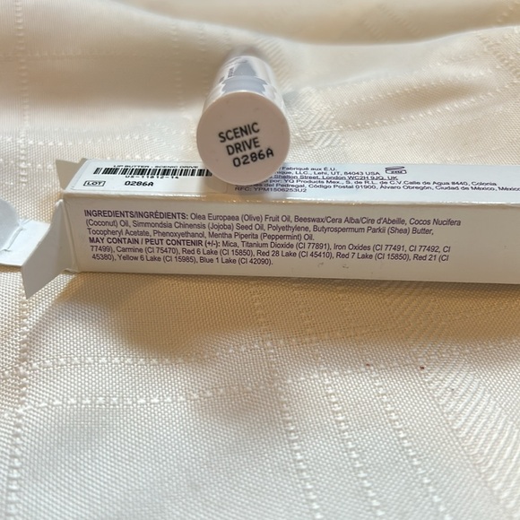 Younique New in Box Scenic Drive Lip Butter - Picture 3 of 5